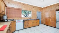 Kitchen of property in Florida North