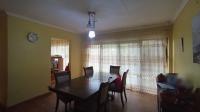 Dining Room - 17 square meters of property in Rooihuiskraal