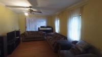 Lounges - 18 square meters of property in Rooihuiskraal