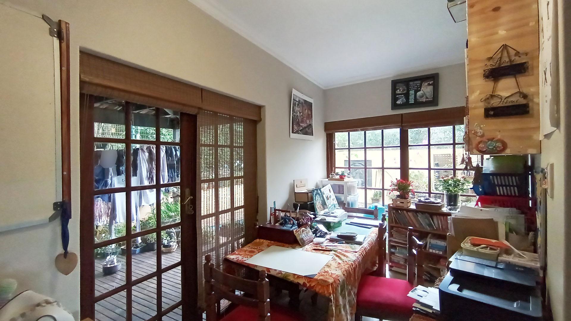 Study - 13 square meters of property in Ballitoville