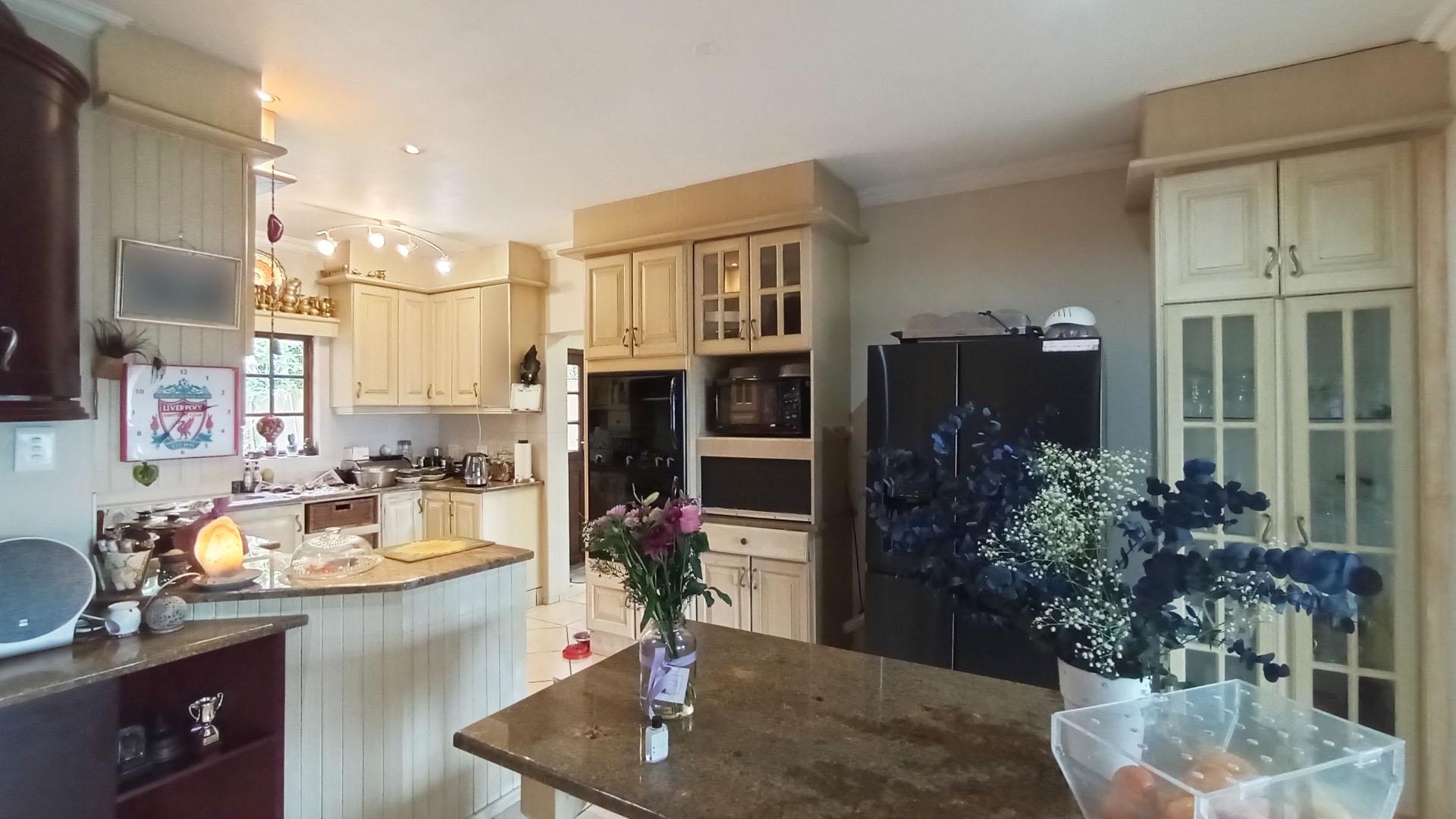 Spaces - 45 square meters of property in Ballitoville