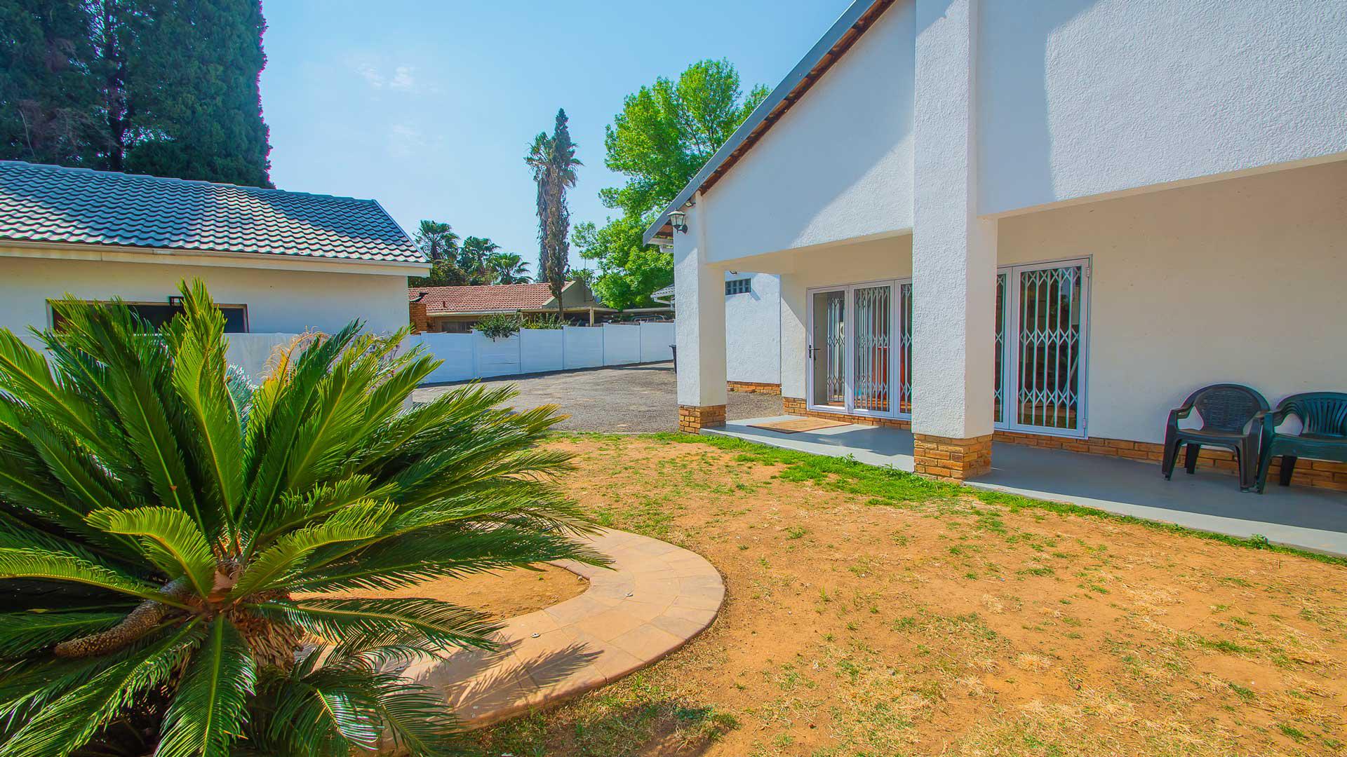 Front View of property in Wilgeheuwel 