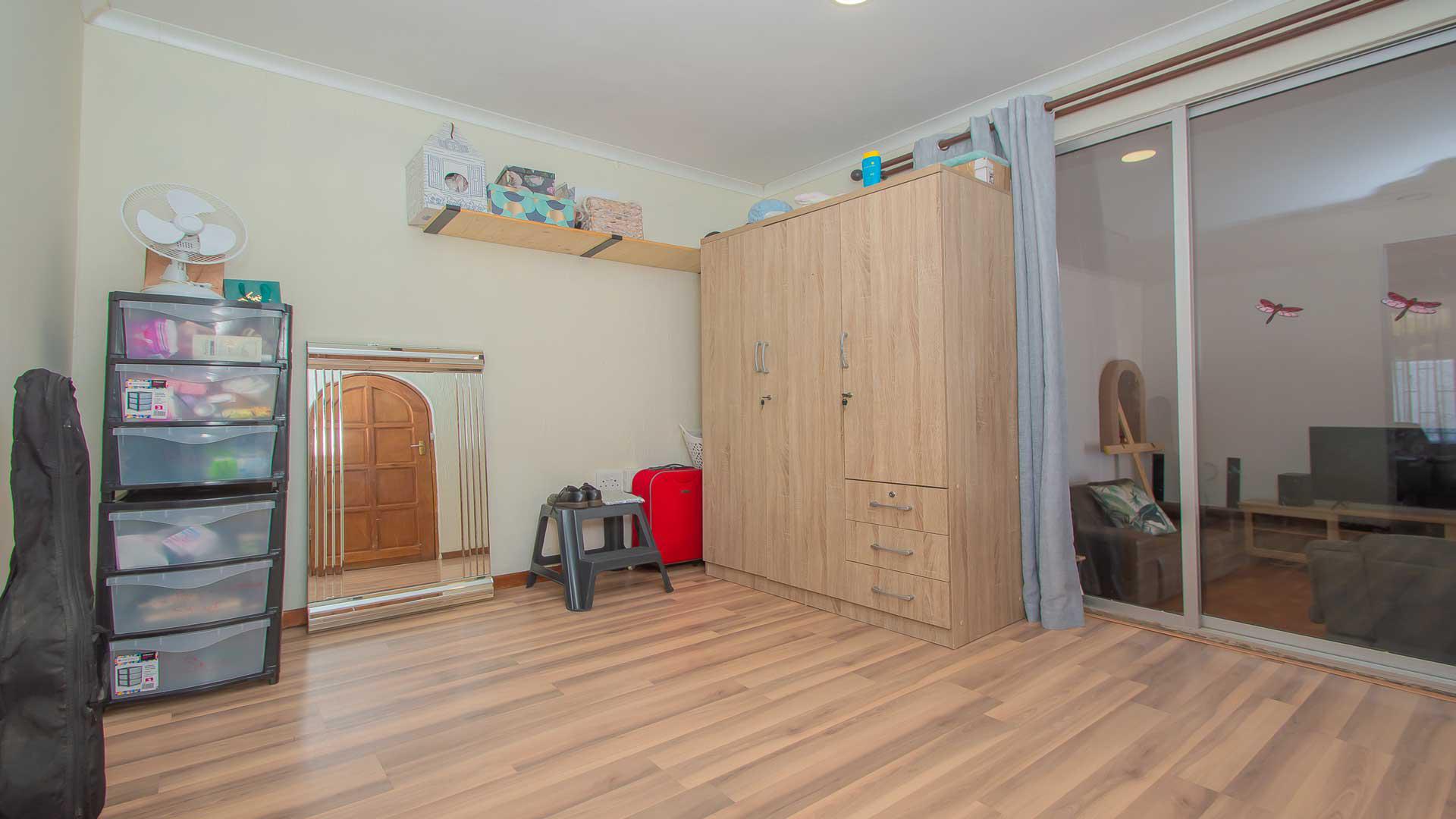 Bed Room 1 of property in Wilgeheuwel 