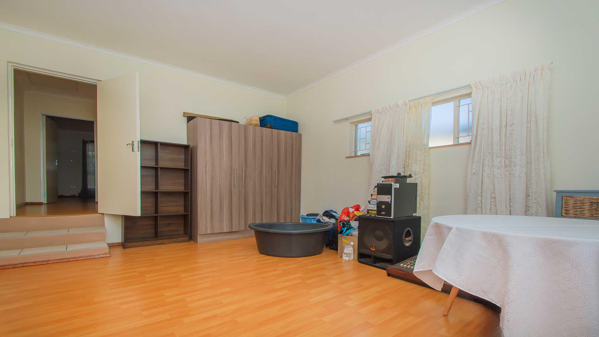 Spaces of property in Wilgeheuwel 