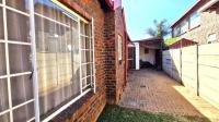 Spaces of property in Garsfontein