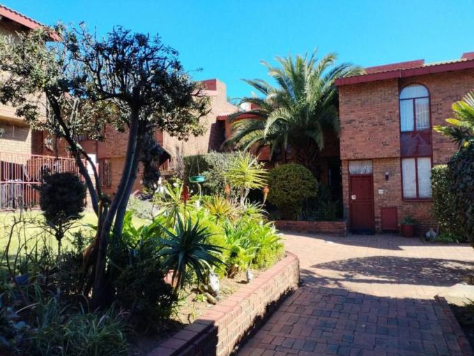 2 Bedroom Duplex for Sale For Sale in The Hill - MR692449