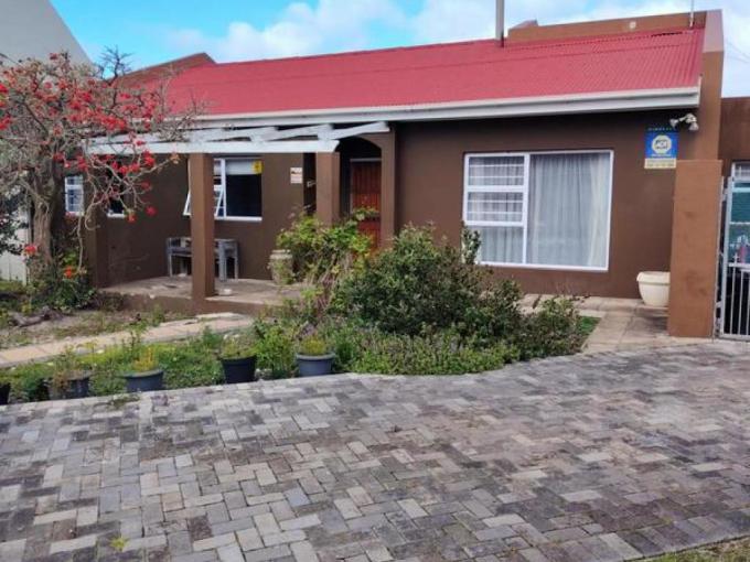 4 Bedroom House to Rent in Hermanus - Property to rent - MR692469