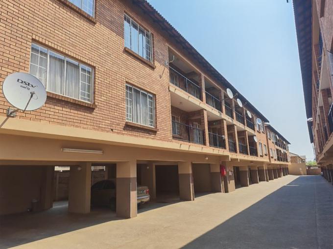 2 Bedroom Apartment for Sale For Sale in Rustenburg - MR692482