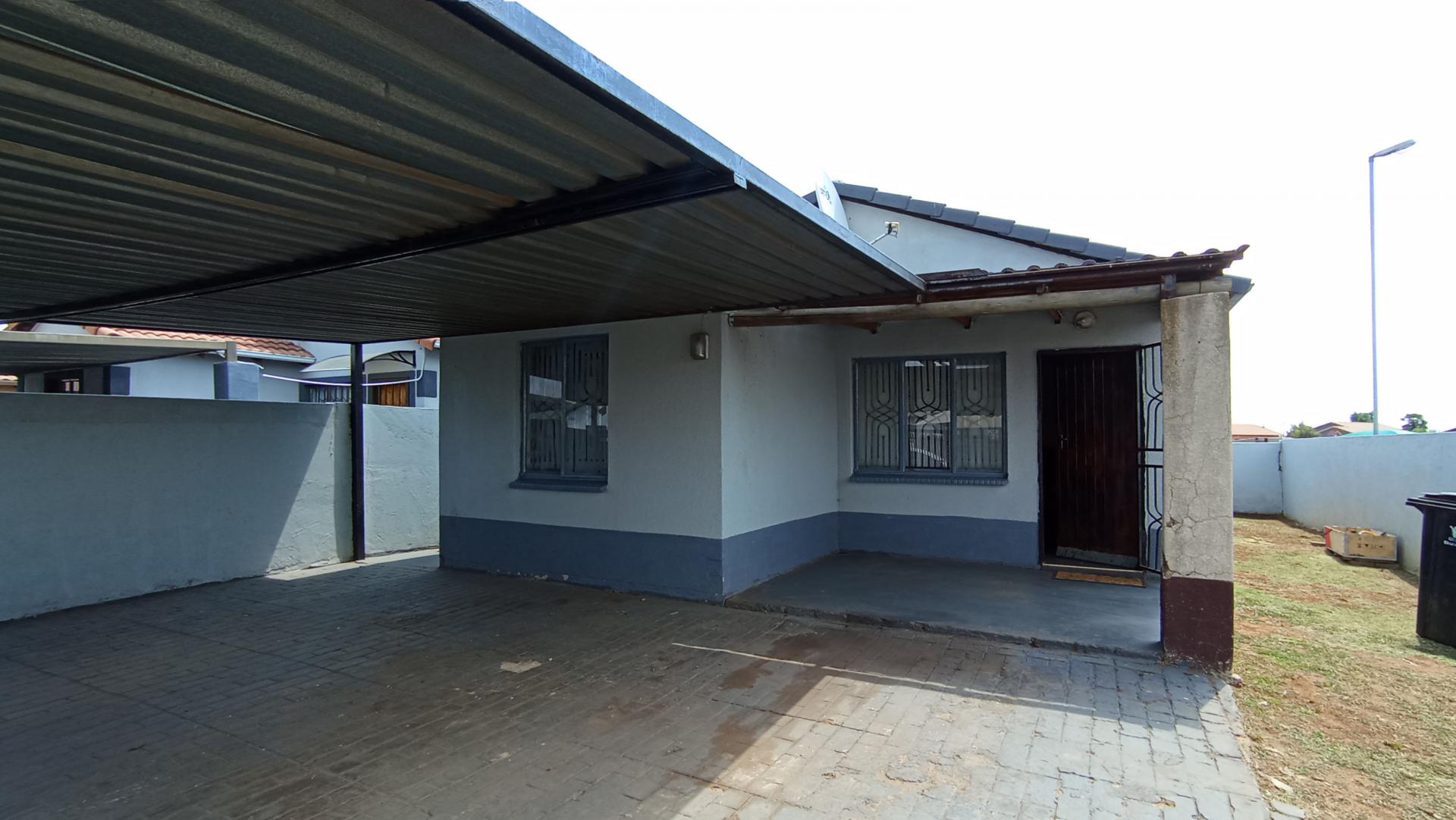 Front View of property in Windmill Park