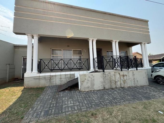 3 Bedroom House for Sale For Sale in Bosmont - MR692505