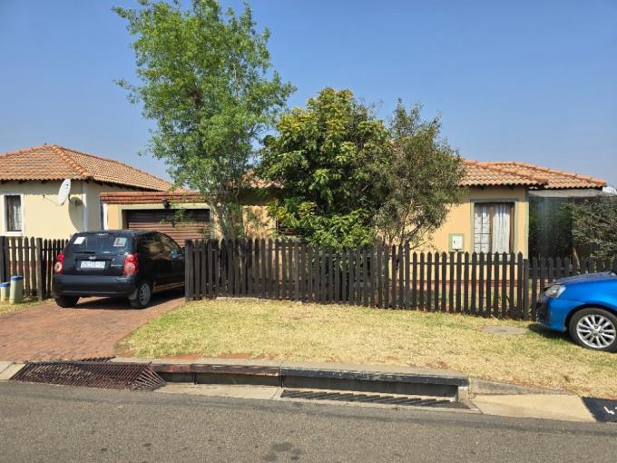 3 Bedroom Simplex for Sale For Sale in Alberton - MR692520