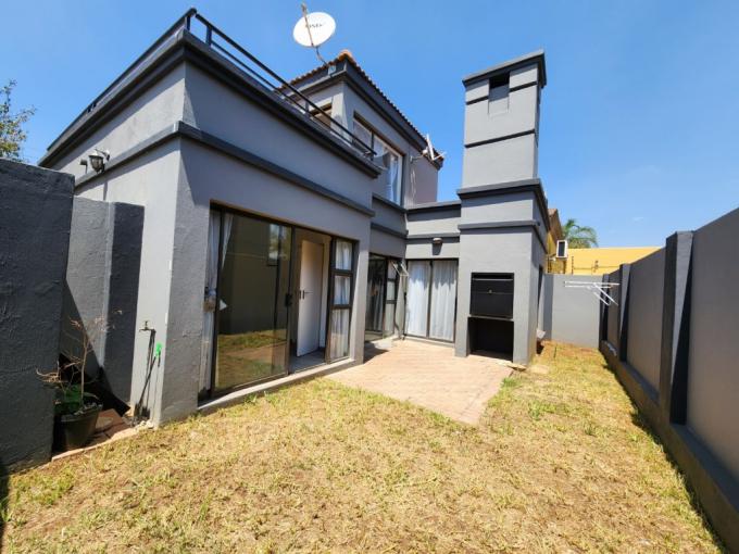 2 Bedroom House for Sale For Sale in New Redruth - MR692531