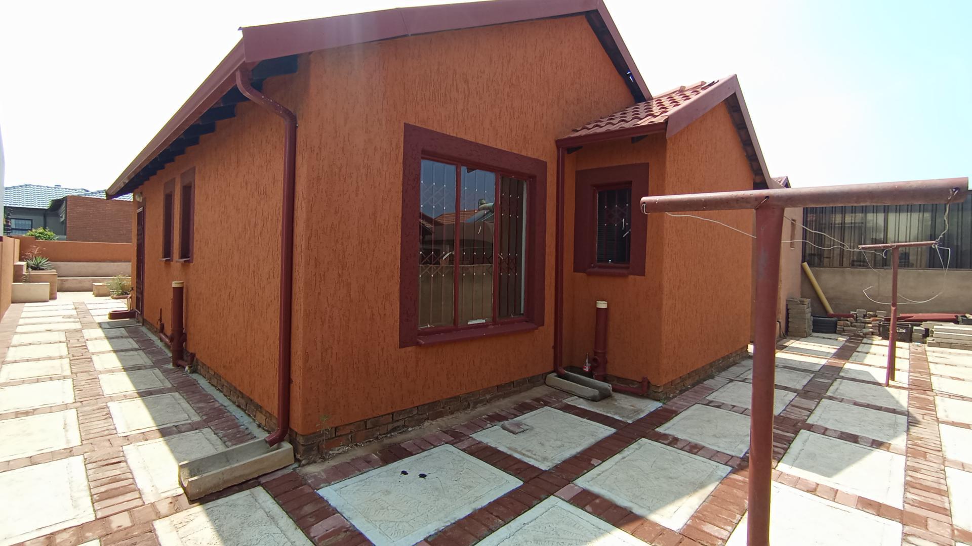 Backyard of property in Soshanguve