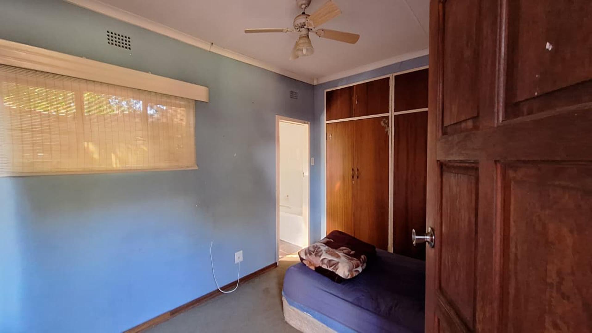 Staff Room - 18 square meters of property in Greenhills