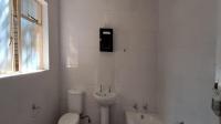 Staff Bathroom - 5 square meters of property in Greenhills
