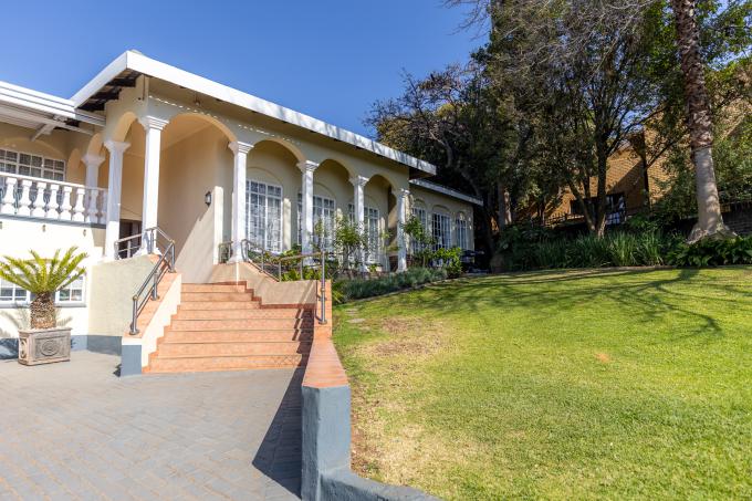 6 Bedroom House for Sale For Sale in Zwartkop - MR692598