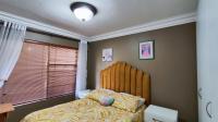 Bed Room 2 - 13 square meters of property in Van Dykpark