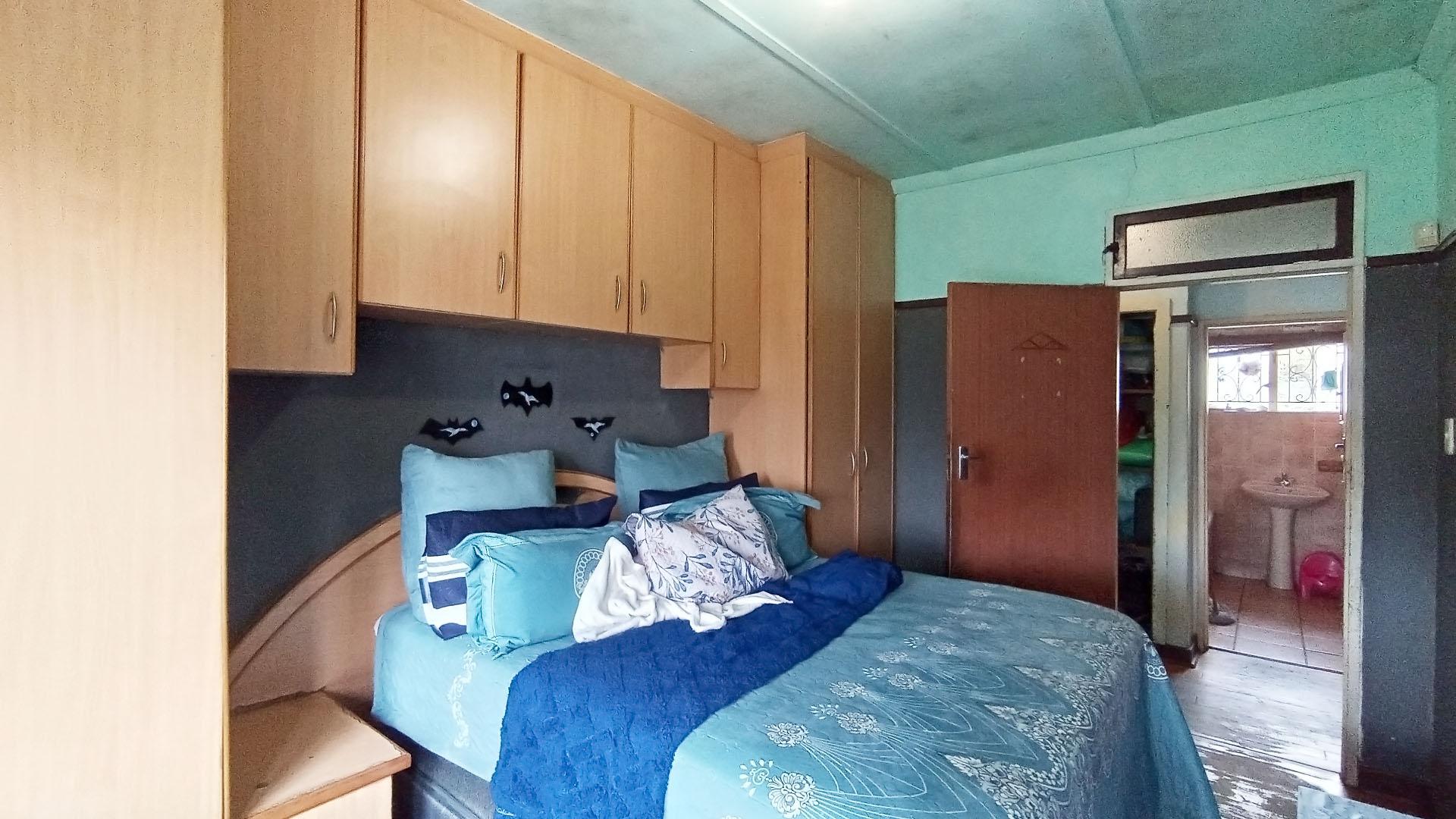 Bed Room 3 - 14 square meters of property in Sea View 