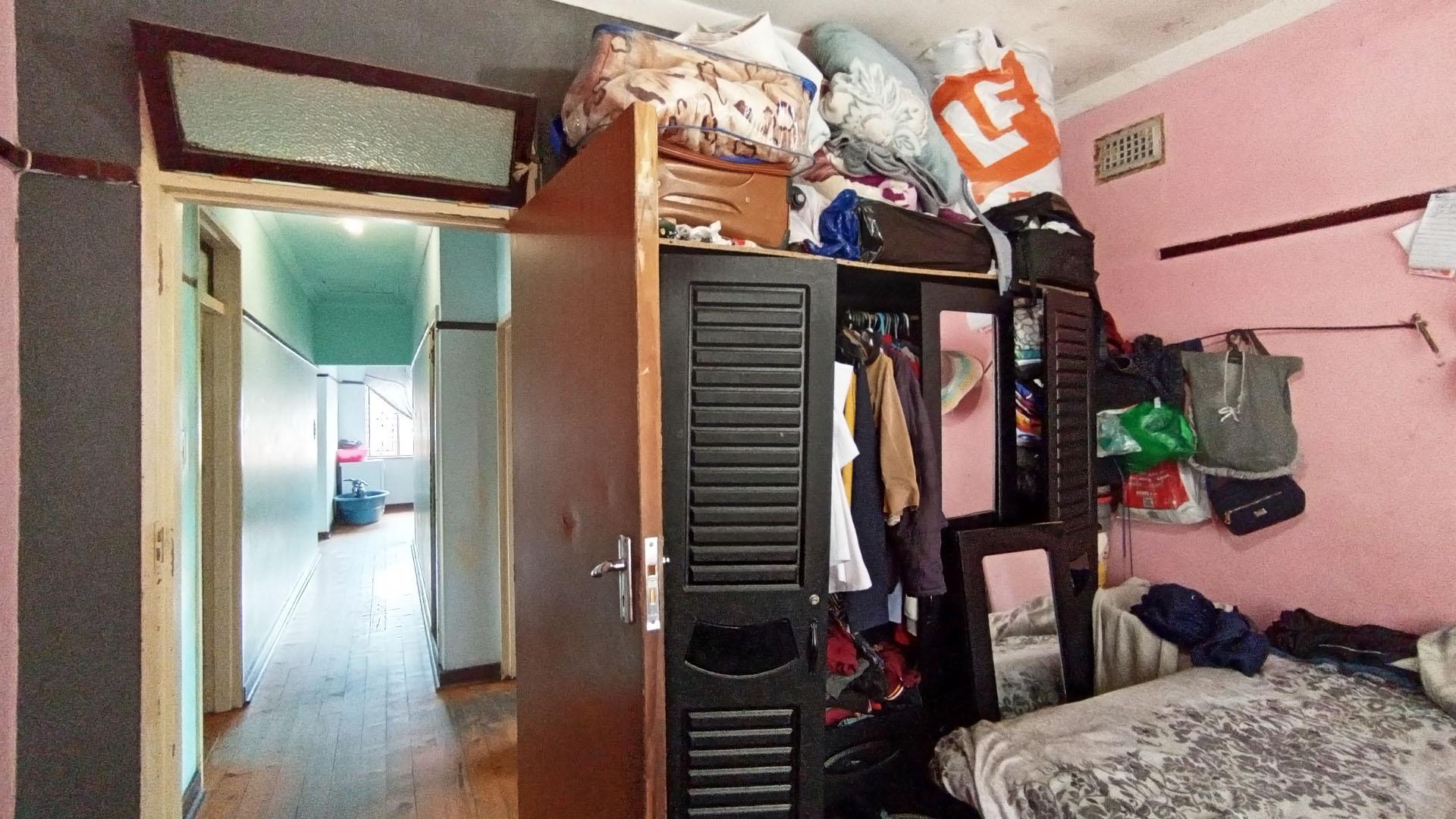 Bed Room 1 - 13 square meters of property in Sea View 