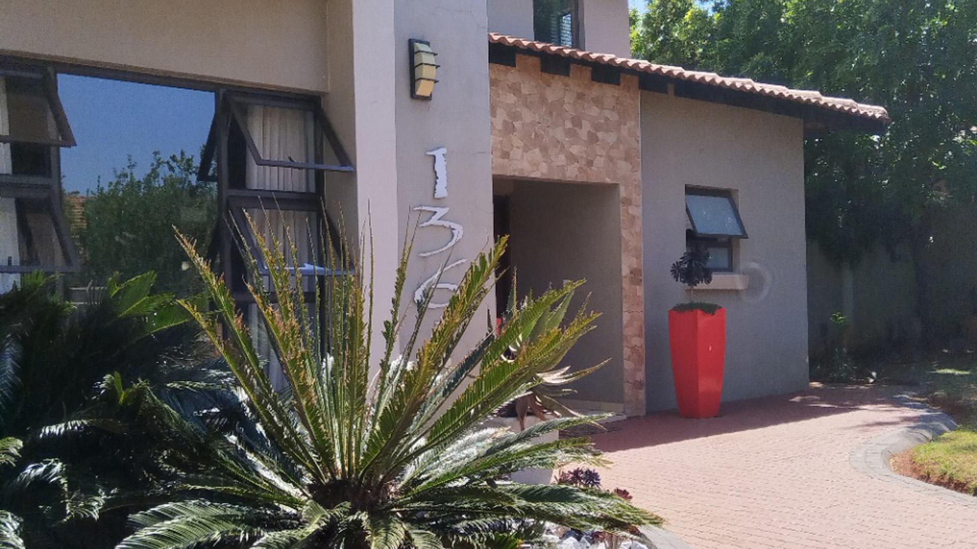 Front View of property in The Wilds Estate