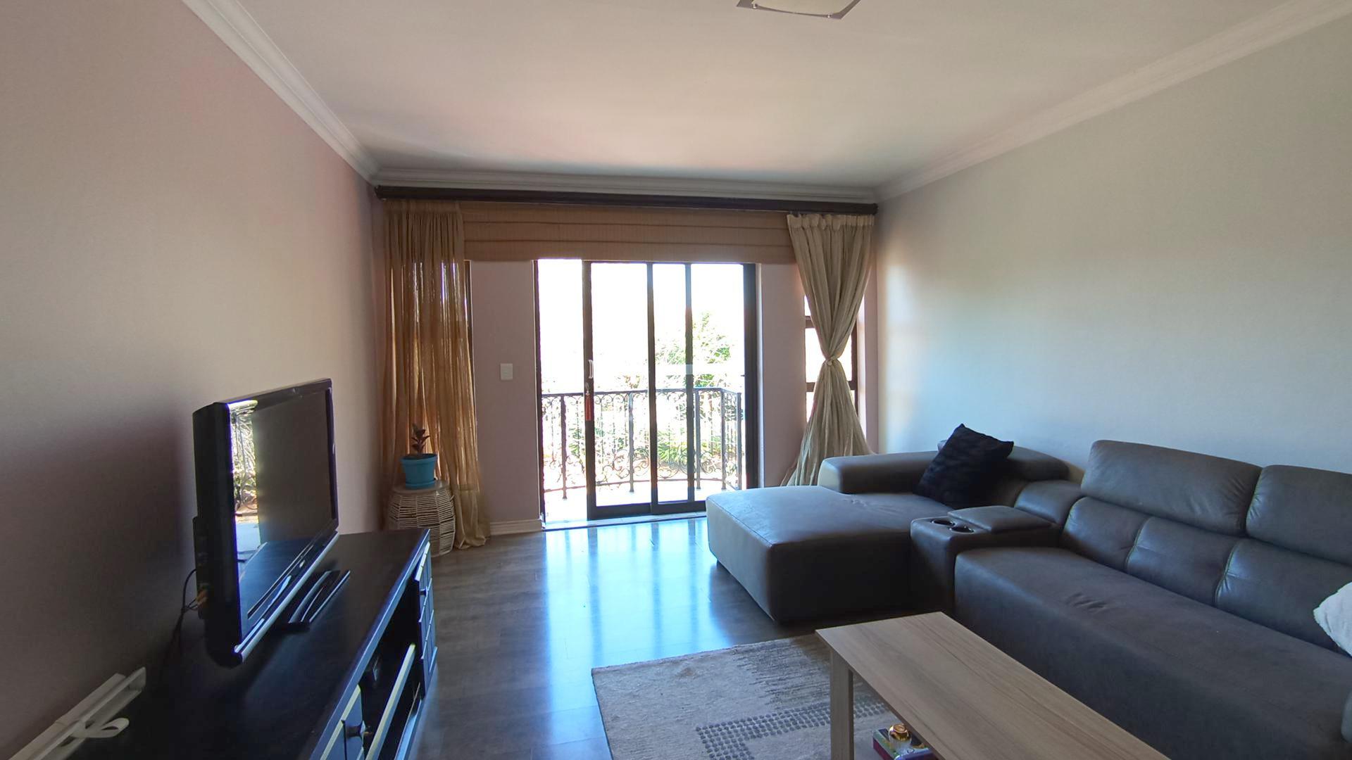 Bed Room 2 - 26 square meters of property in The Wilds Estate