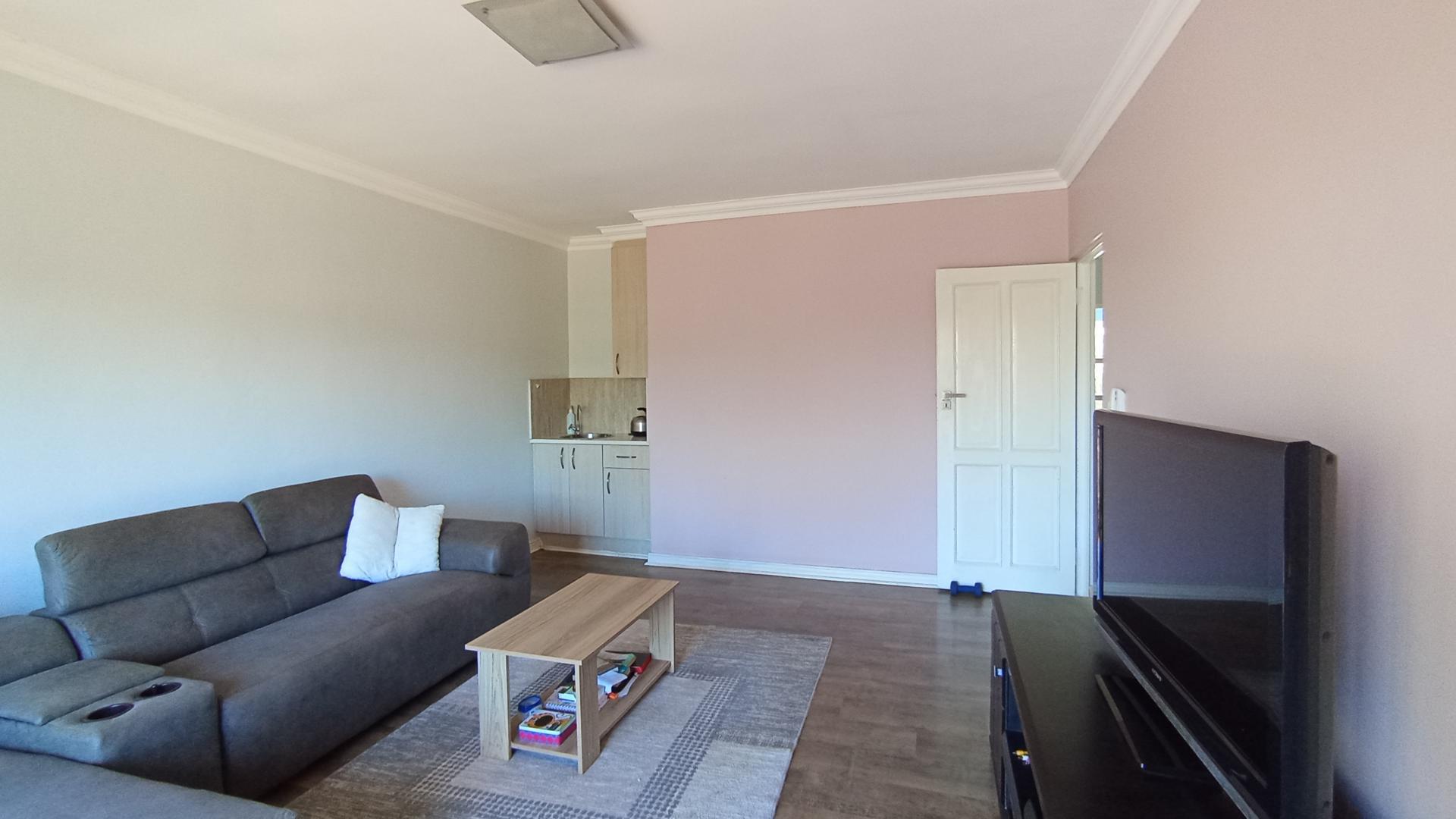 Bed Room 2 - 26 square meters of property in The Wilds Estate