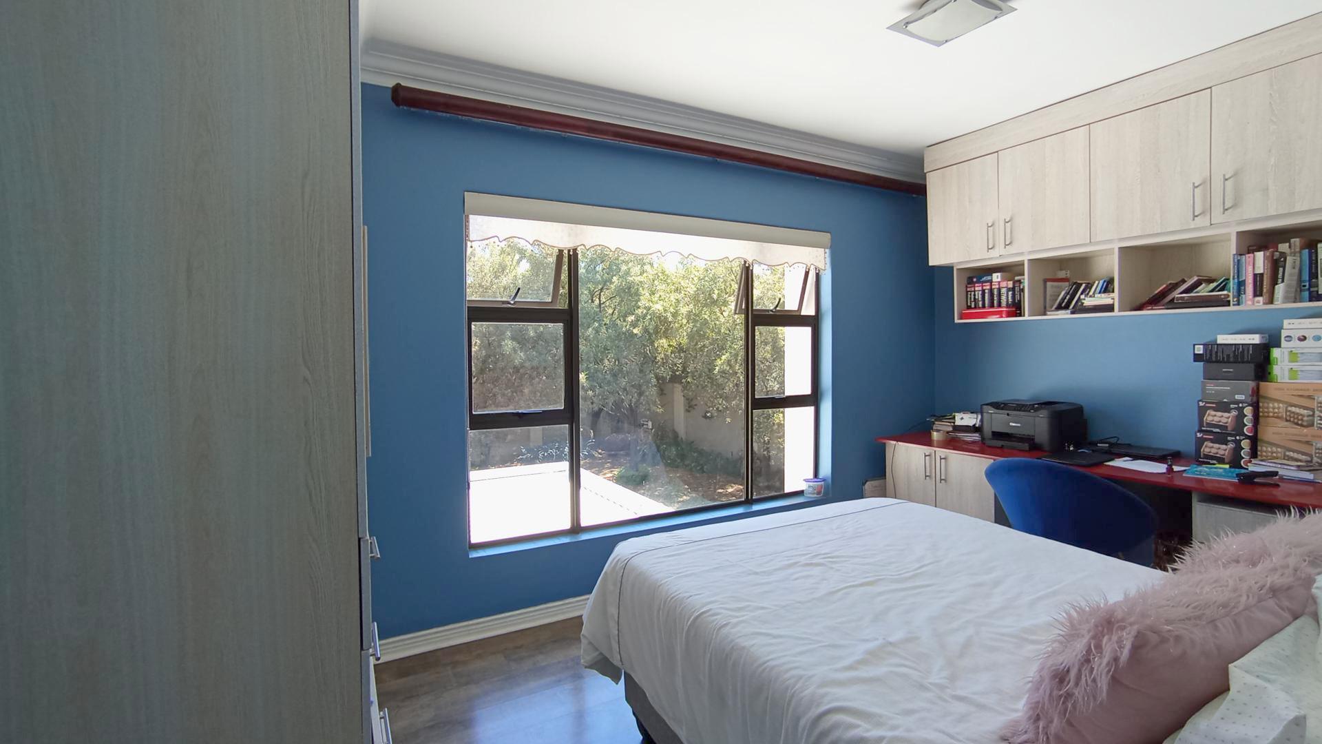 Bed Room 4 - 16 square meters of property in The Wilds Estate