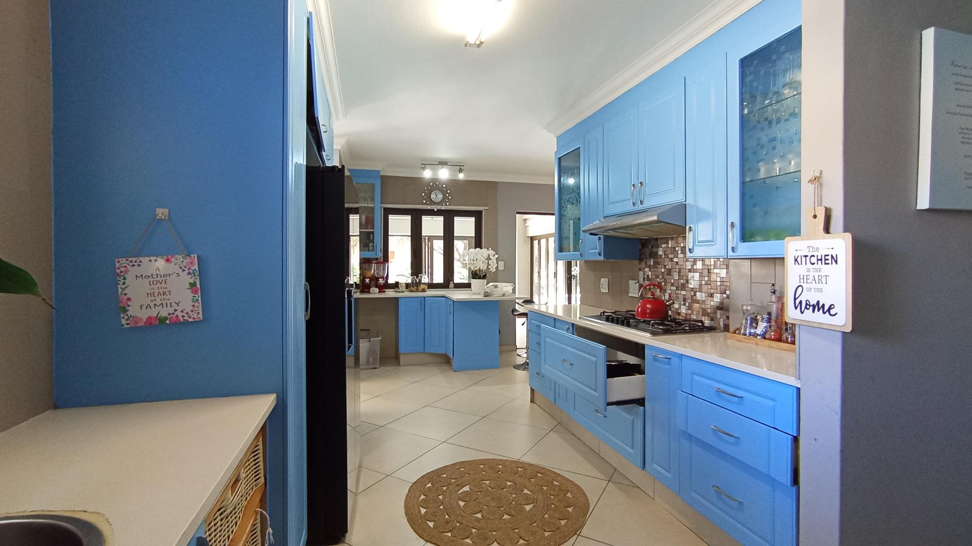 Kitchen - 31 square meters of property in The Wilds Estate