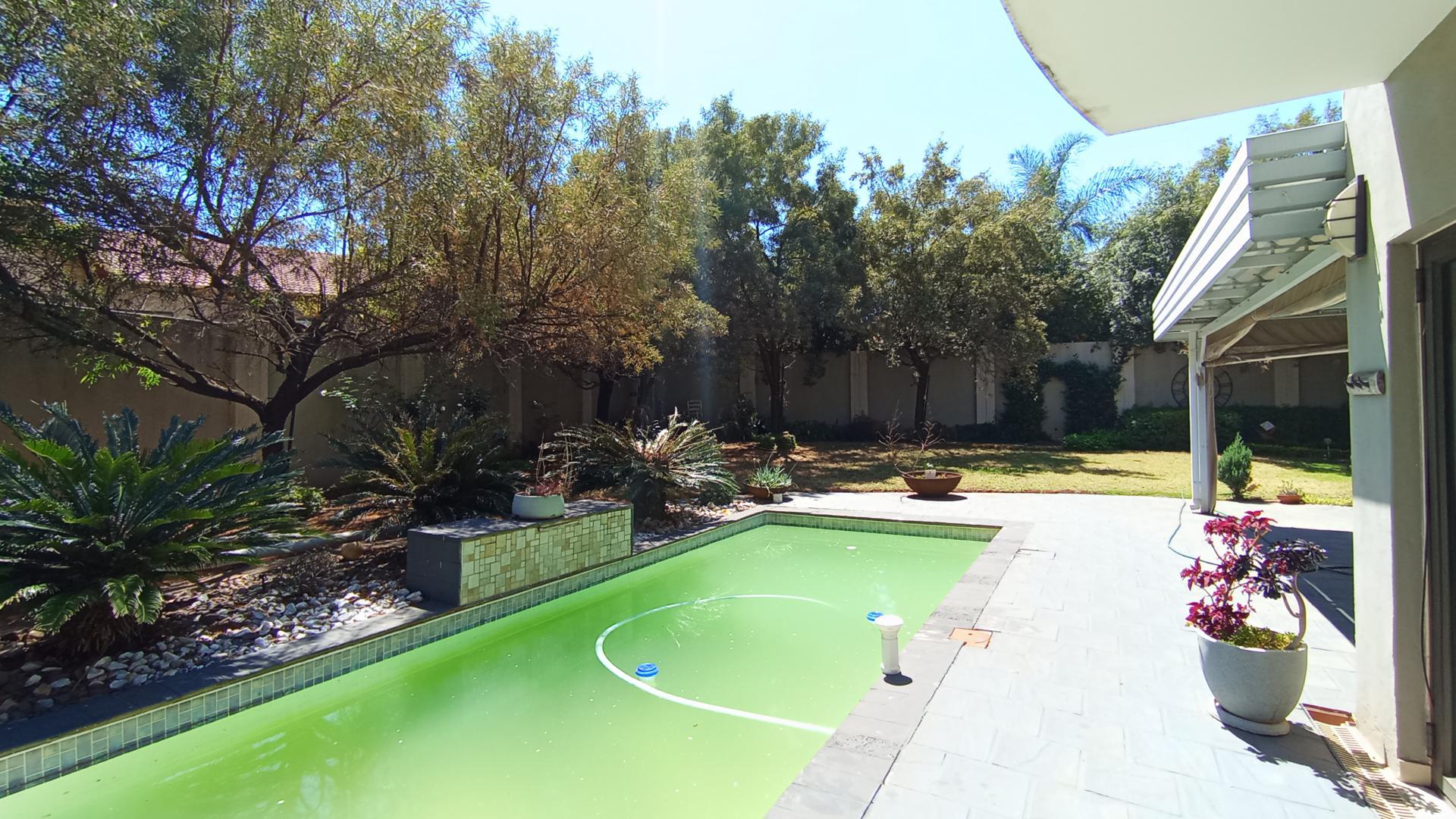 Swimming Pool of property in The Wilds Estate