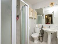  of property in Cowies Hill Park