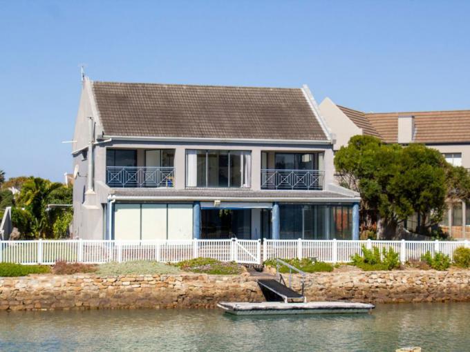 4 Bedroom House for Sale For Sale in Port Alfred - MR692672