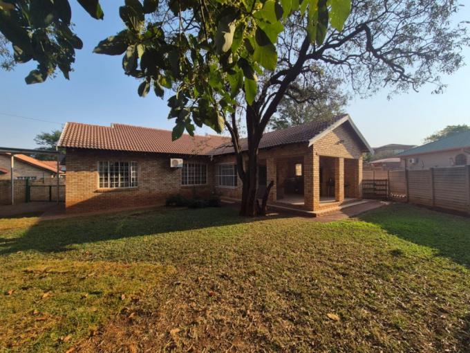 3 Bedroom House for Sale For Sale in Safarituine - MR692678