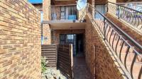 Front View of property in Sonneveld
