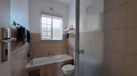 Bathroom 1 - 6 square meters of property in Sonneveld