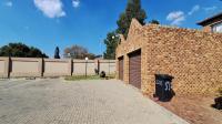 Front View of property in Sonneveld