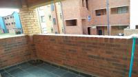 Patio of property in Alveda