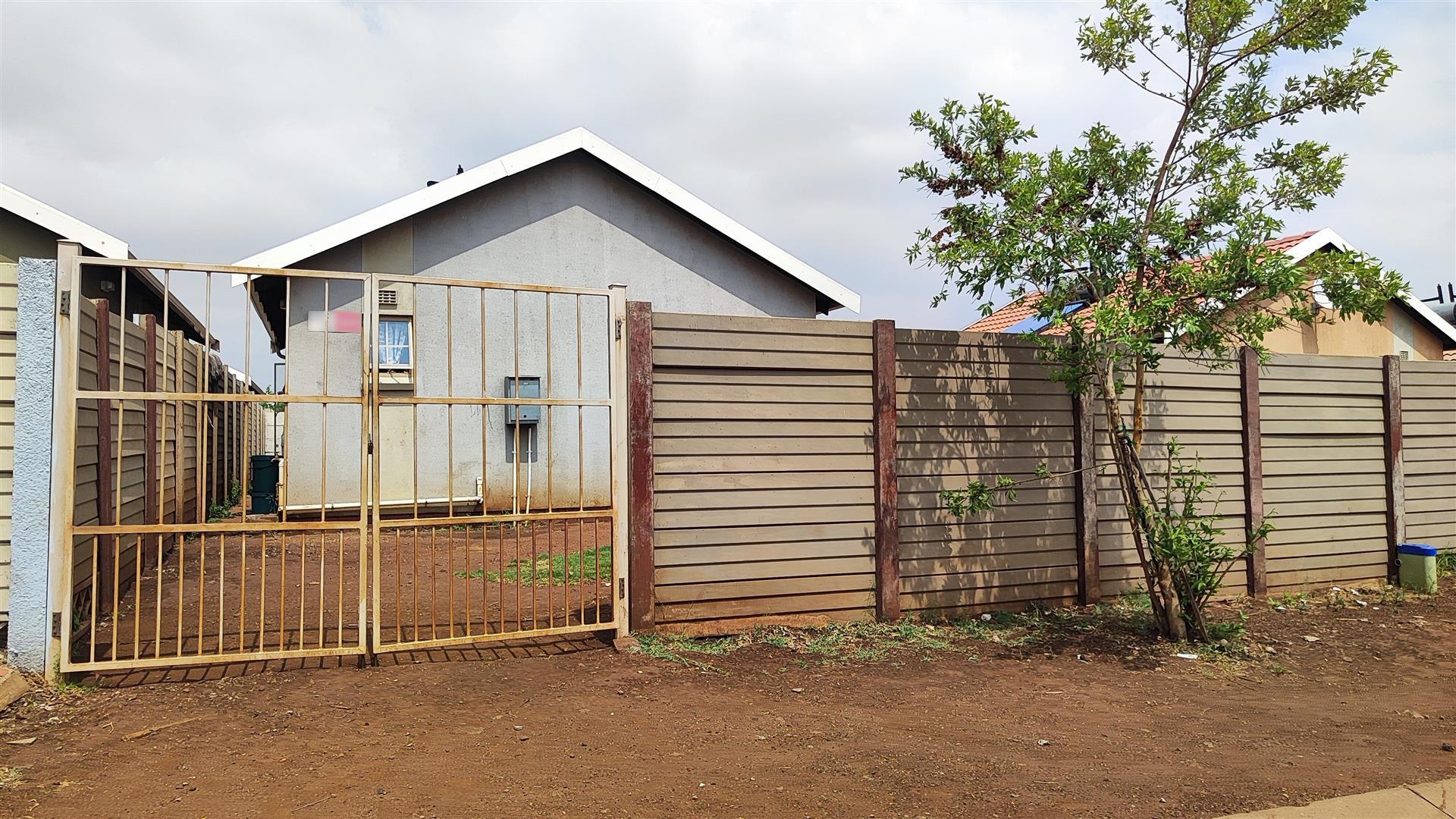 Front View of property in Sky City