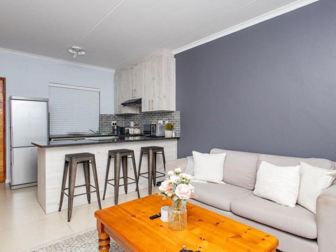 2 Bedroom Apartment for Sale For Sale in Kraaifontein - MR692760