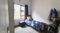 Bed Room 3 - 10 square meters of property in Kraaifontein