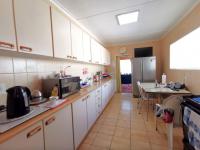  of property in Alan Manor