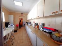  of property in Alan Manor