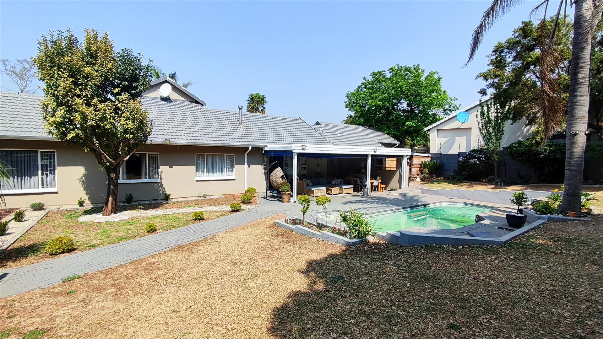 Backyard of property in Weltevreden Park