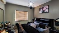 Bed Room 3 of property in Weltevreden Park