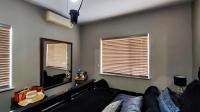 Bed Room 3 of property in Weltevreden Park