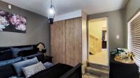 Bed Room 3 of property in Weltevreden Park