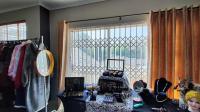 Bed Room 4 of property in Weltevreden Park