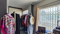 Bed Room 4 of property in Weltevreden Park