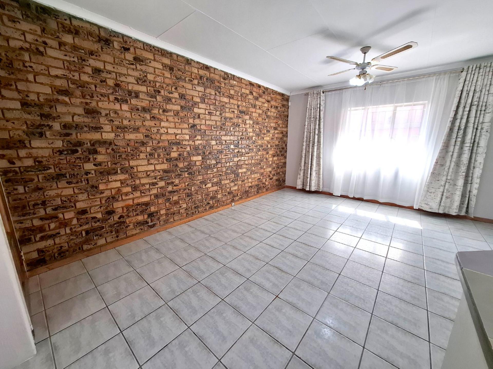  of property in Bendor