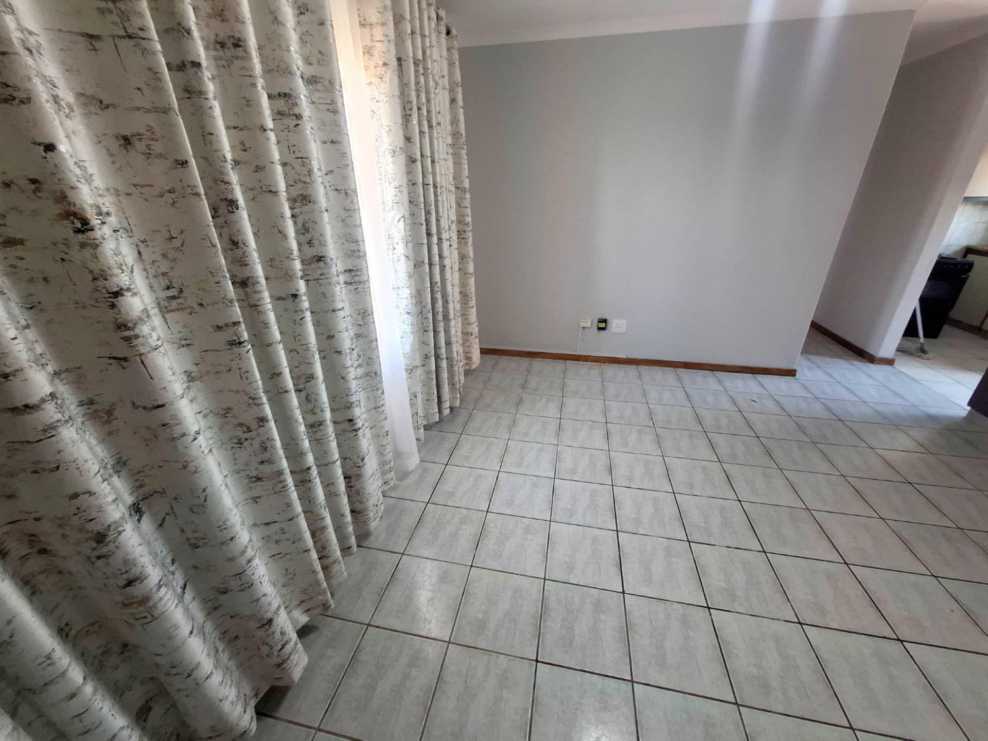  of property in Bendor