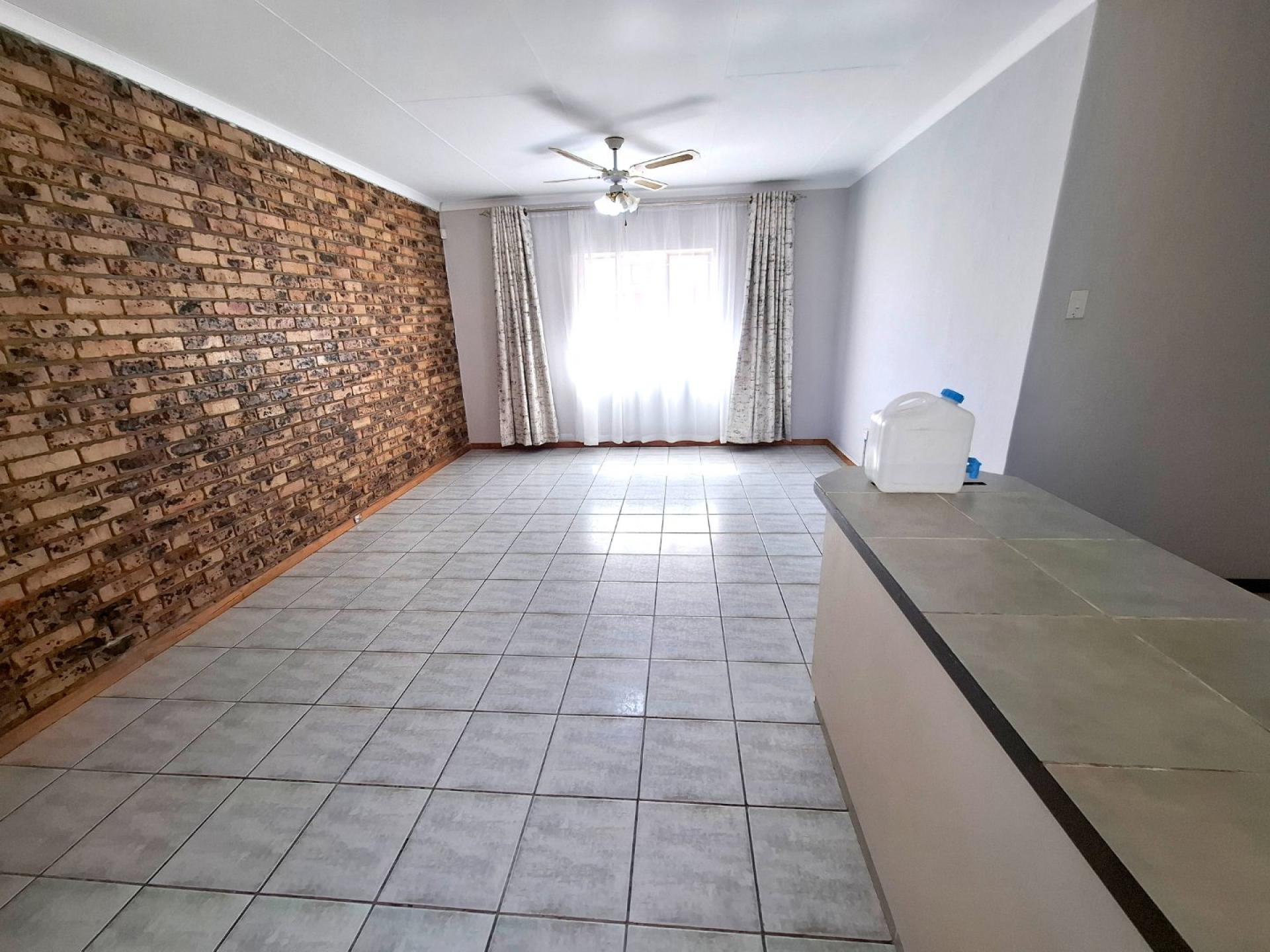  of property in Bendor